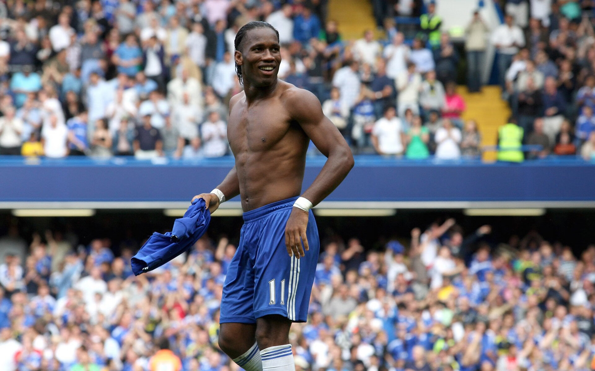 _云端运动体验：虚拟环境中的极限运动_，云端训练模型