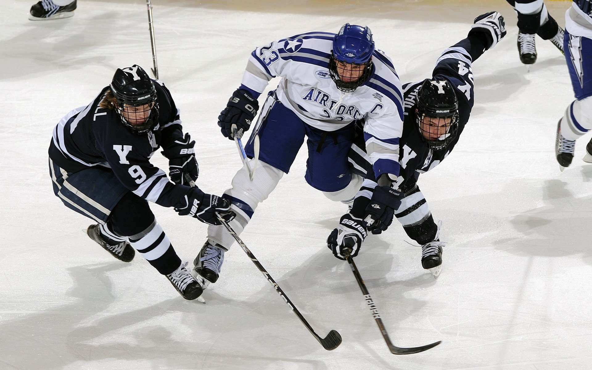 AYX SPORTS-全国青少年“创新篮球”创新创业大赛在重庆圆满落幕，推动行业创新发展